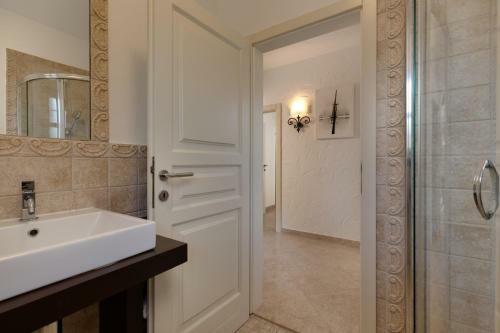 Beautiful Villa Larun In Istria