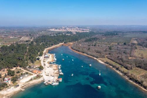 Beautiful Villa Larun In Istria