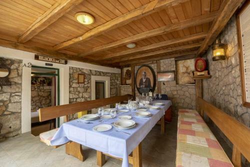 Traditional Stone House Perkovic
