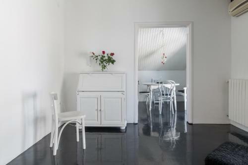 Lovely 3-bedroom Skyline Apartment