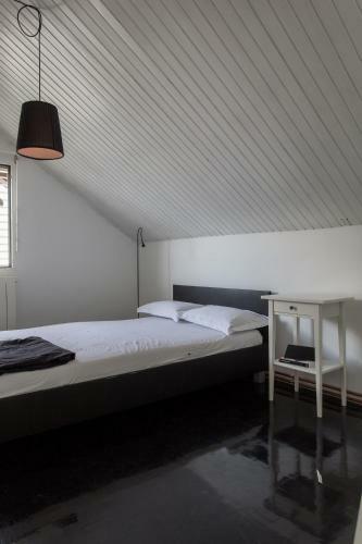 Lovely 3-bedroom Skyline Apartment