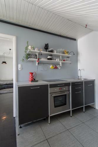 Lovely 3-bedroom Skyline Apartment