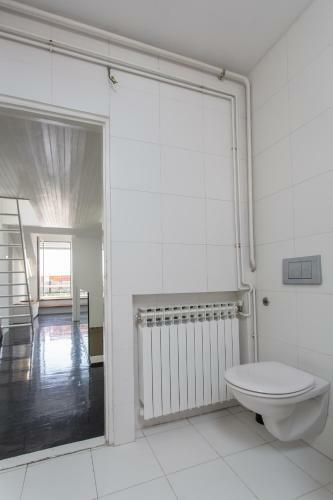 Lovely 3-bedroom Skyline Apartment