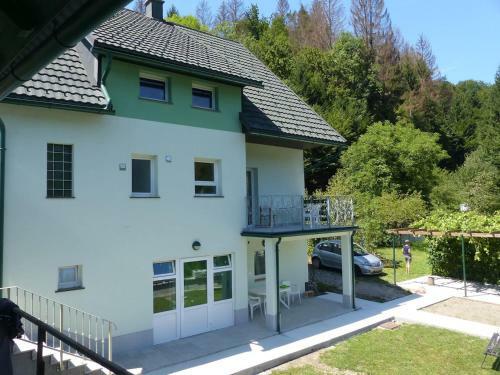 Riverview Apartment Three Springs Tri Zvira