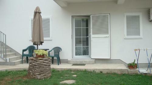 Apartmani "mali Mago"