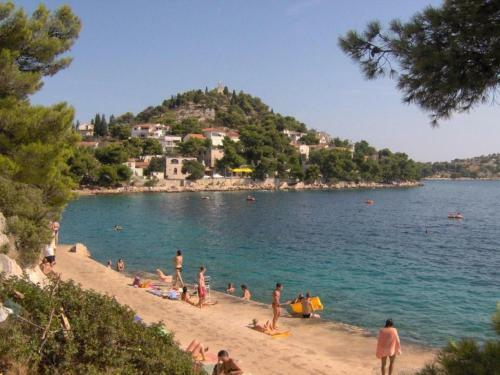 Apartment Ivica - 300 M From Sea