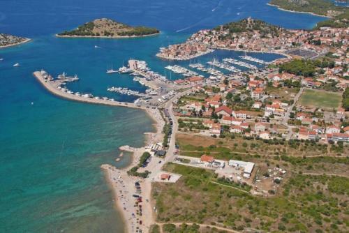 Apartment Ivica - 300 M From Sea