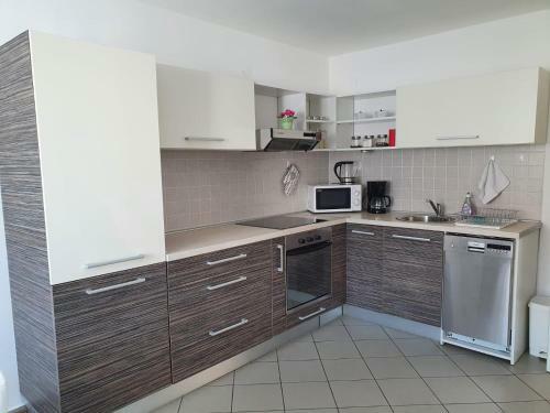 Apartment Tibbi