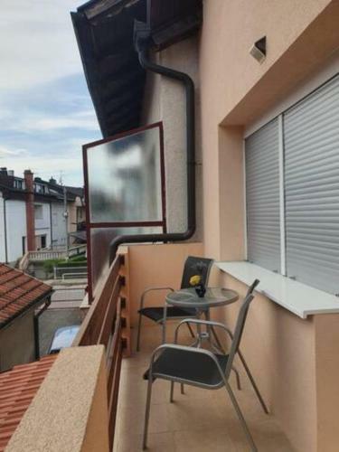 Apartment Tibbi