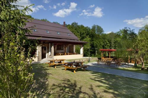 Lodge Pod B?esteckou Skalou