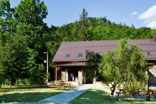 Lodge Pod B?esteckou Skalou