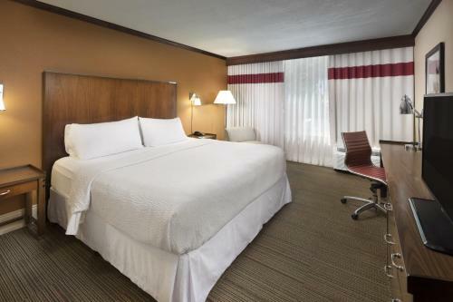 Hotel Four Points By Sheraton Kansas City Airport