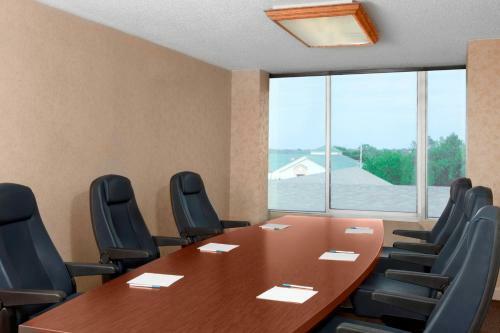 Hotel Four Points By Sheraton Kansas City Airport