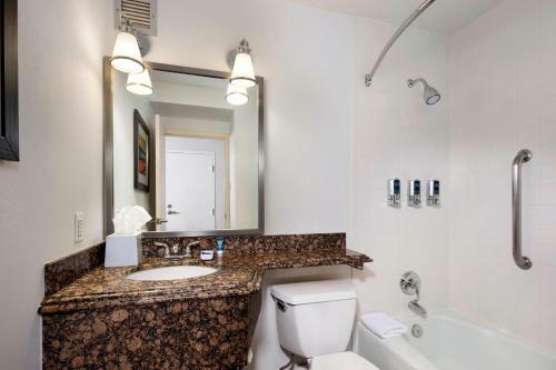Hotel Four Points By Sheraton Kansas City Airport