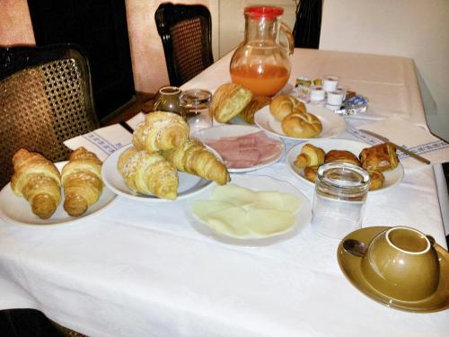 Hostal Luconi Affittacamere