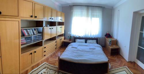 Kata Apartment