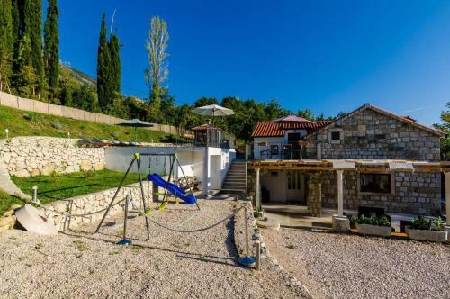 Villa Vila Lucijano