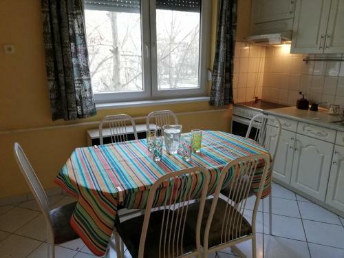Ifjus�g 68 Apartman