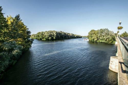 Hostal Marika Vend�gh�za