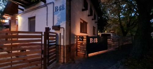 B48 Duplex