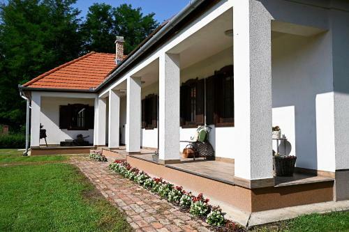 Csal�dka Apartman