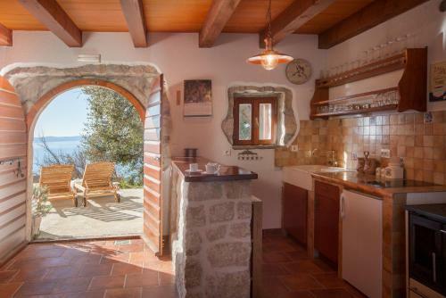 House Pasalich