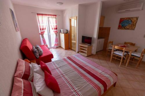 Apartments Elena