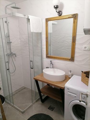 Apartments Lalic