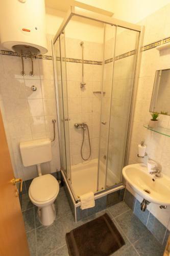 Hostal Apartmani Maja
