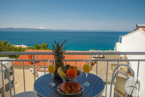 Seaview Rooms With Breakfast & Free Parking