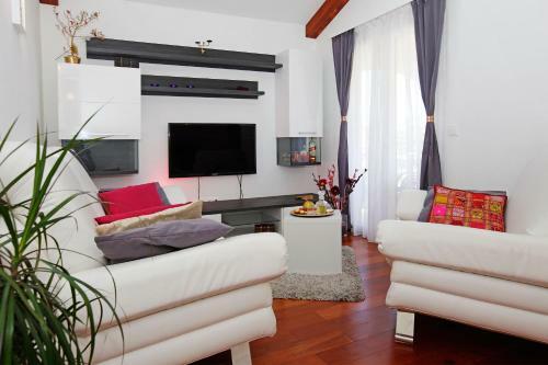Komun Apartments