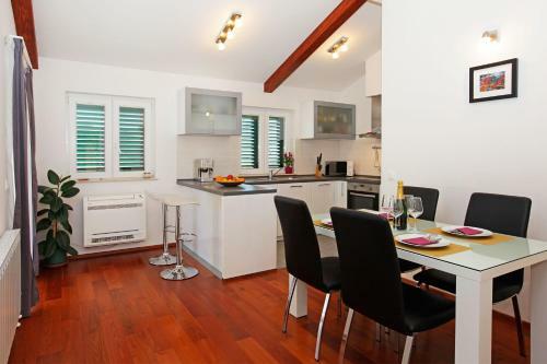 Komun Apartments