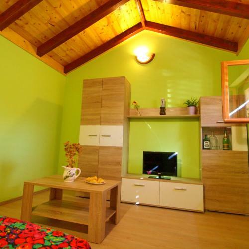 Green Olive's House Marinka