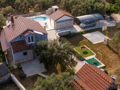 Villa Barbara - Olive Paradise, With Chlorine-free Pool