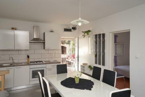 Holiday House Roza