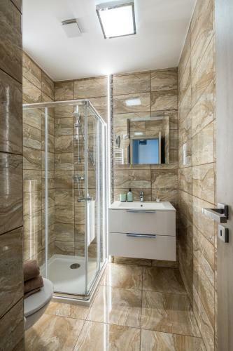 Staf�tah�z Apartmanok