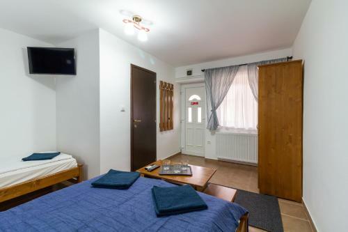 Hostal Airport K�roly Centr�l