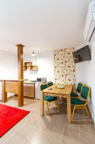 Hostal Airport K�roly Centr�l