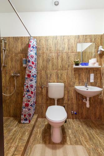 Hostal Airport K�roly Centr�l