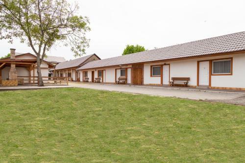 Hostal Airport K�roly Centr�l
