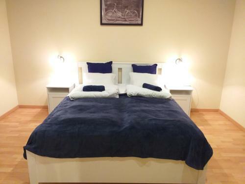 Apartamento Budapest Airport , Accommodation In Vecs�s
