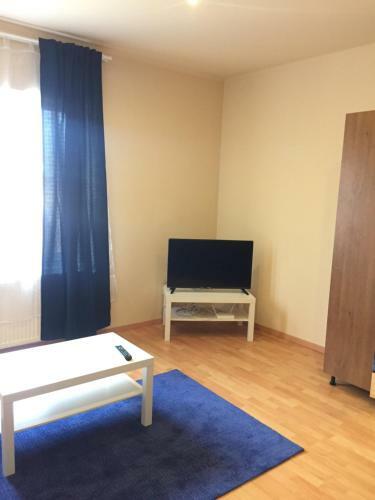 Apartamento Budapest Airport , Accommodation In Vecs�s