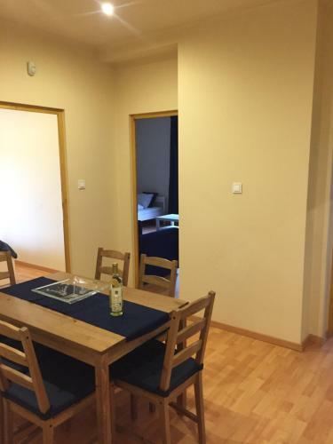 Apartamento Budapest Airport , Accommodation In Vecs�s