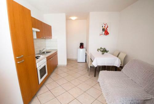 Apartments Bo?enka