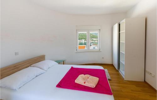 Awesome Apartment In Klek With Wifi And 2 Bedrooms