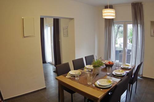 Holiday Apartment On The Beach