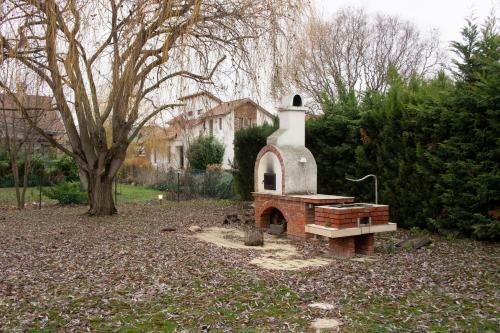 Villa Velencei F?zf�s