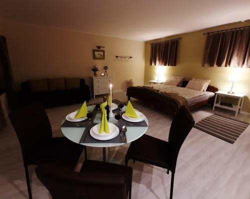 Apartamento ?rs�gi Katic�s Vend�gh�z