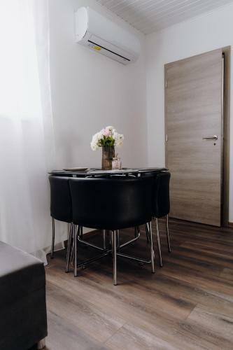 Ny�rfa Apartman