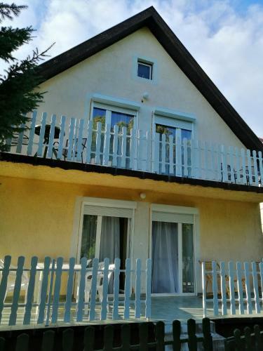 Ny�rfa Apartman